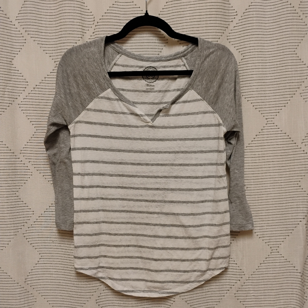 So Gray and White Striped Raglan Top Women's Size Medium